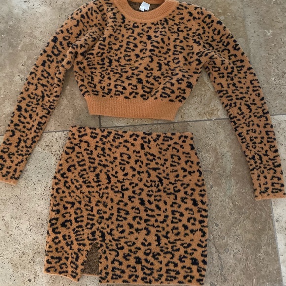 Matching Cheetah Set - Picture 1 of 5